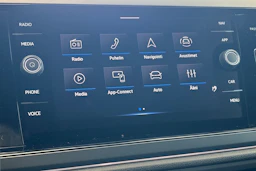 harmaa Volkswagen Taigo 2026 kuva 25.
