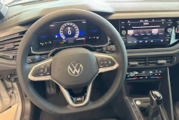 harmaa Volkswagen Taigo 2026 kuva 32.