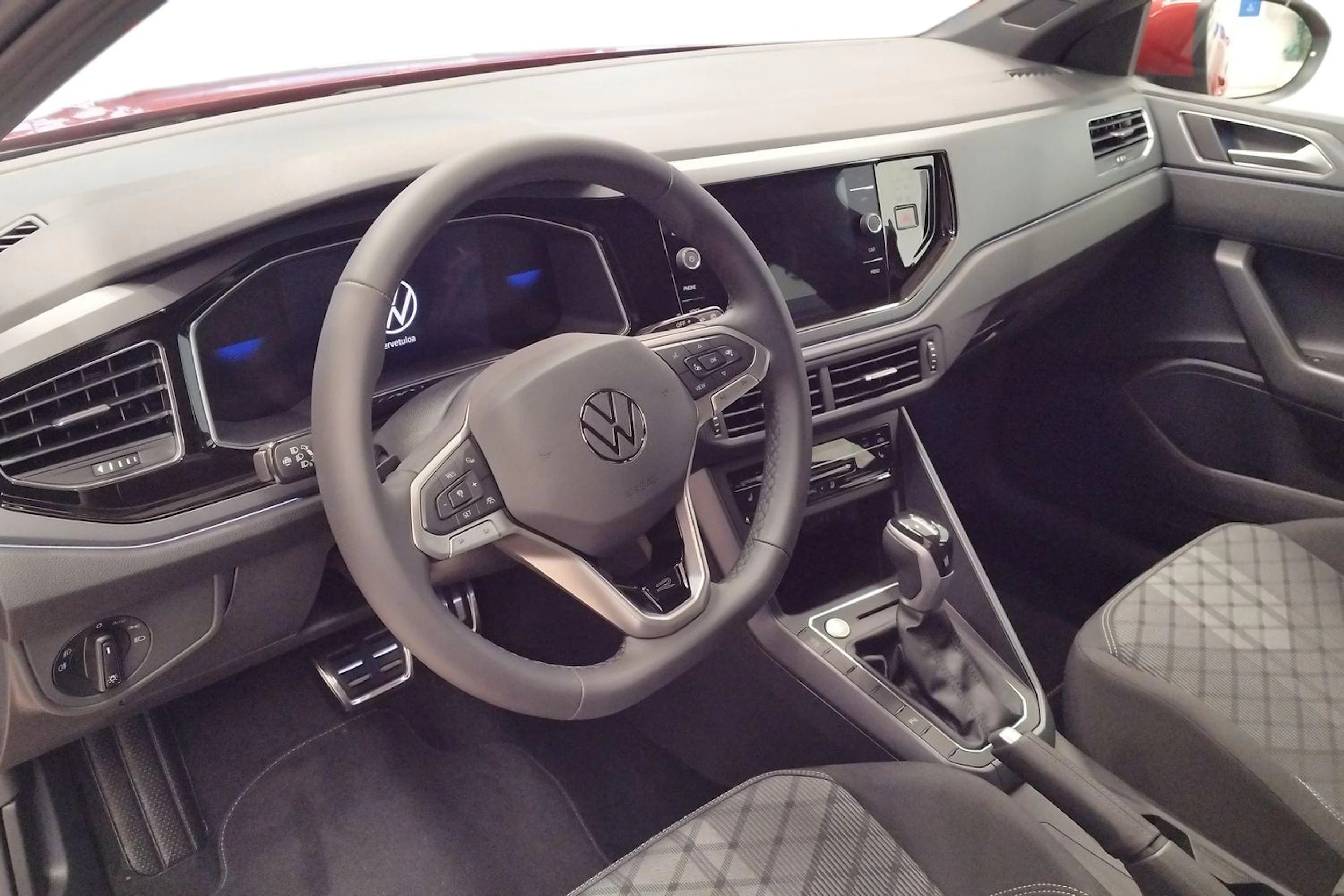 punainen Volkswagen Taigo 2026 kuva 6.
