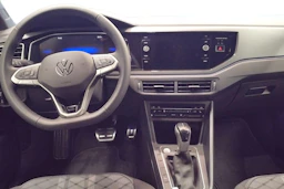 punainen Volkswagen Taigo 2026 kuva 7.