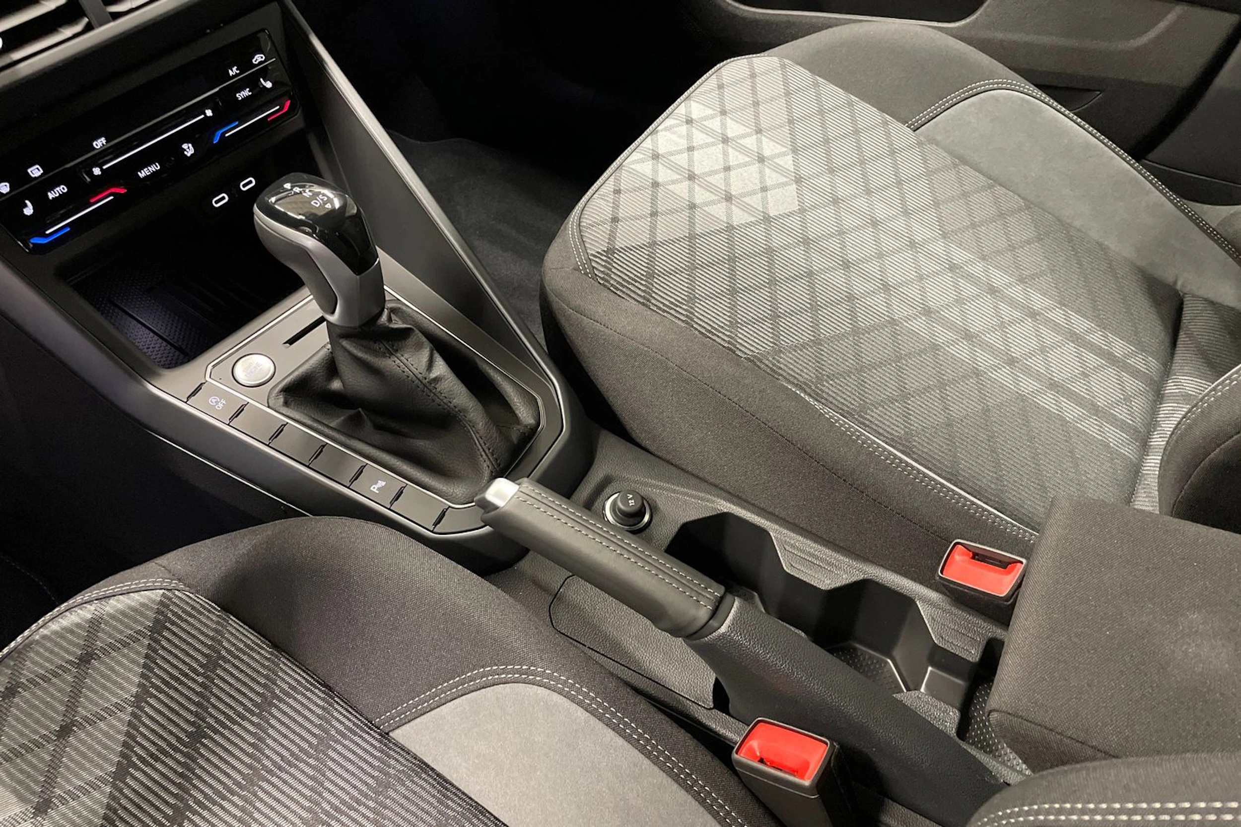 valkoinen Volkswagen Taigo 2026 kuva 14.