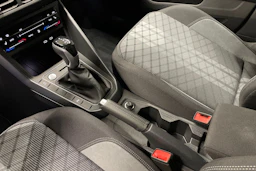 valkoinen Volkswagen Taigo 2026 kuva 14.