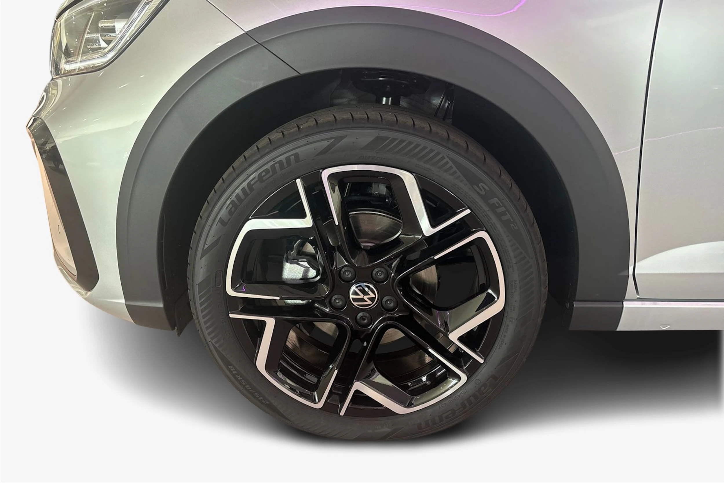 harmaa Volkswagen Taigo 2026 kuva 9.