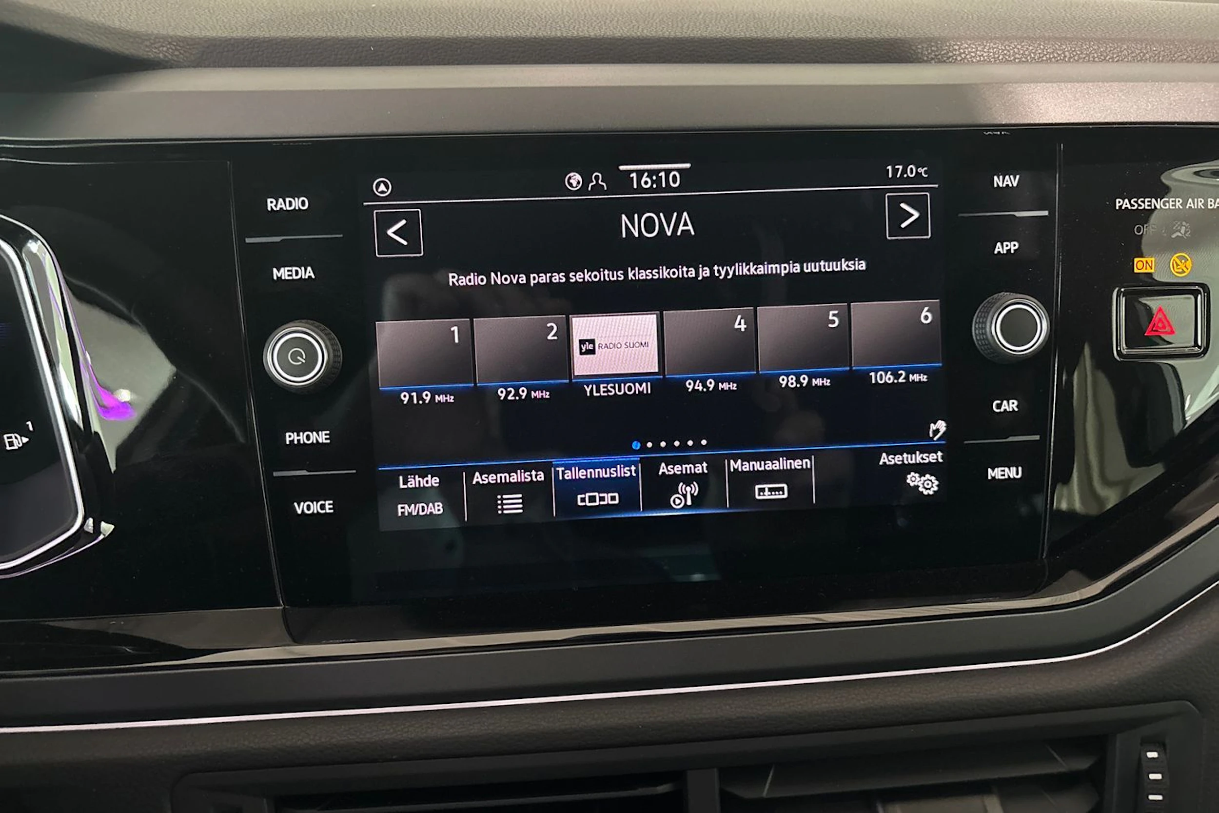 harmaa Volkswagen Taigo 2026 kuva 14.