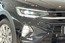 met. musta Volkswagen Taigo 2026 kuva 11.