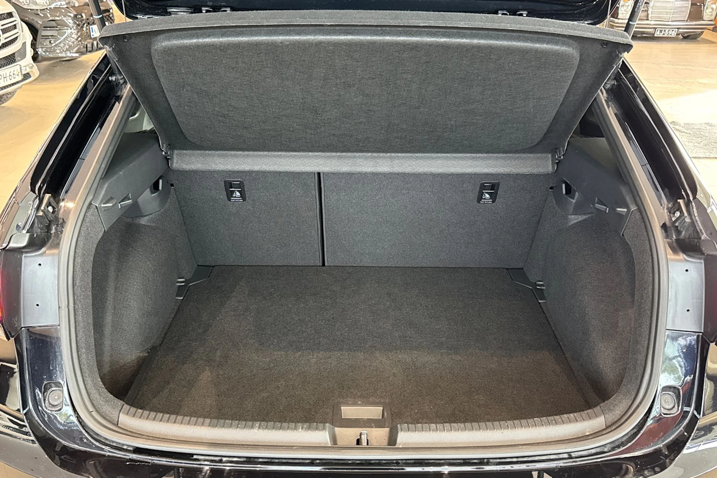 met. musta Volkswagen Taigo 2026 kuva 12.