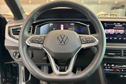 met. musta Volkswagen Taigo 2026 kuva 15.