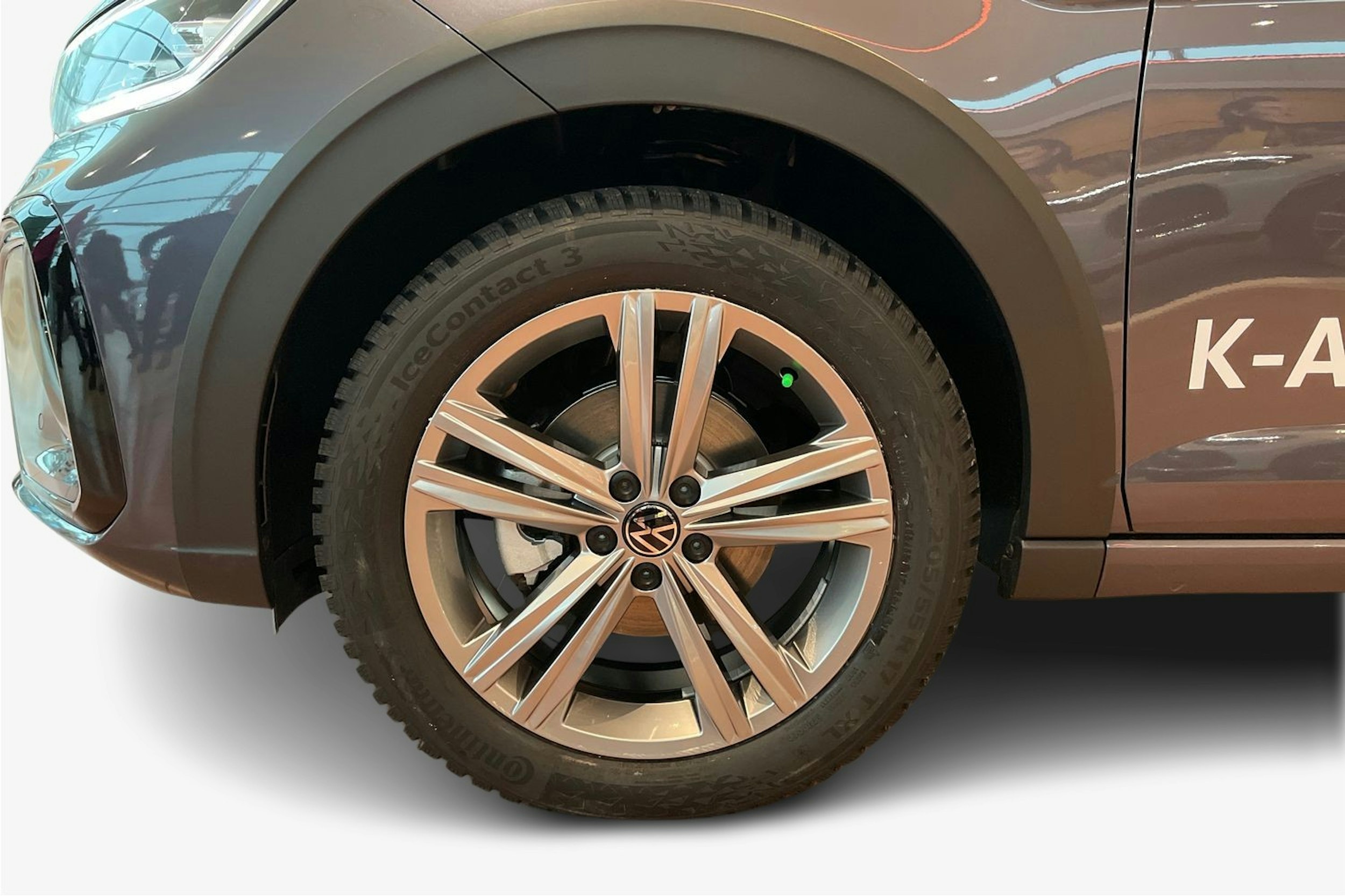 harmaa Volkswagen Taigo 2026 kuva 9.