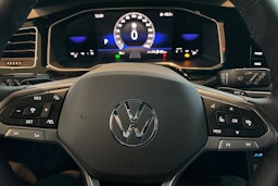 harmaa Volkswagen Taigo 2026 kuva 15.