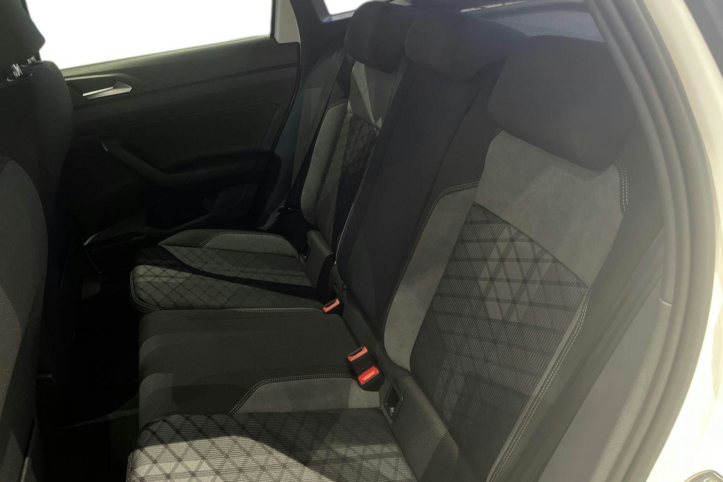 valkoinen Volkswagen Taigo 2026 kuva 8.