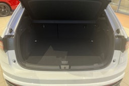 valkoinen Volkswagen Taigo 2026 kuva 11.