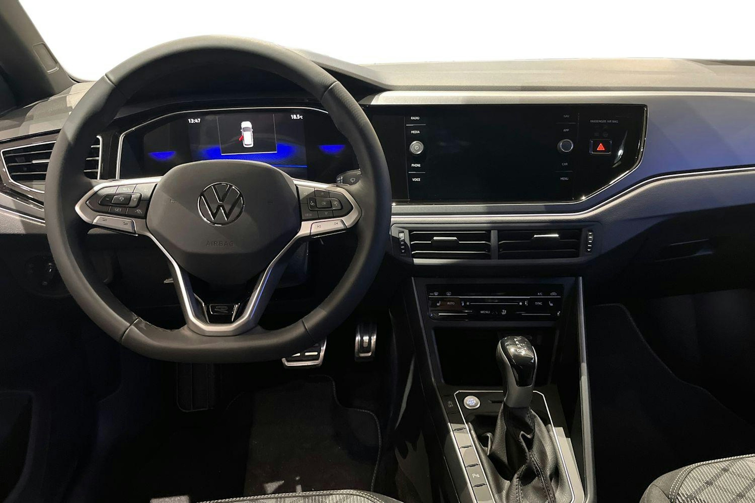 musta Volkswagen Taigo 2026 kuva 7.