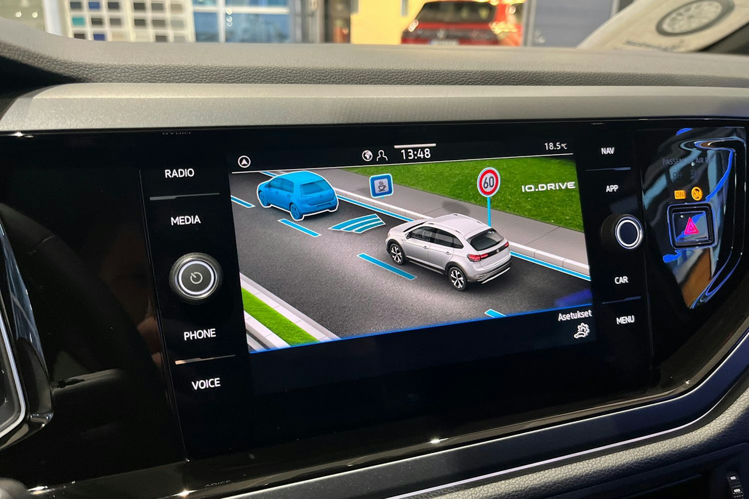 musta Volkswagen Taigo 2026 kuva 14.