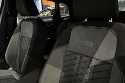 musta Volkswagen Taigo 2026 kuva 18.