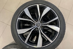 harmaa Volkswagen Taigo 2026 kuva 10.