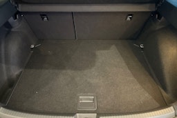 harmaa Volkswagen Taigo 2026 kuva 11.