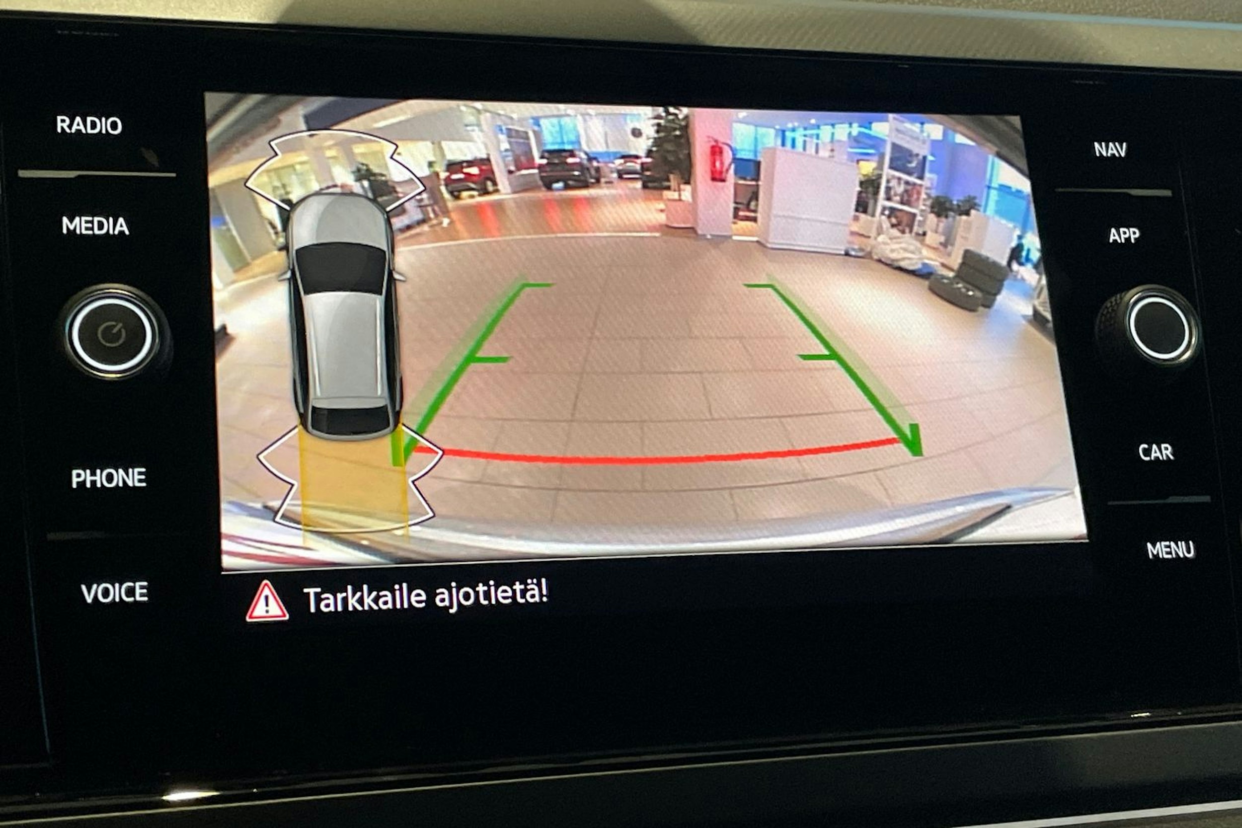 harmaa Volkswagen Taigo 2026 kuva 13.