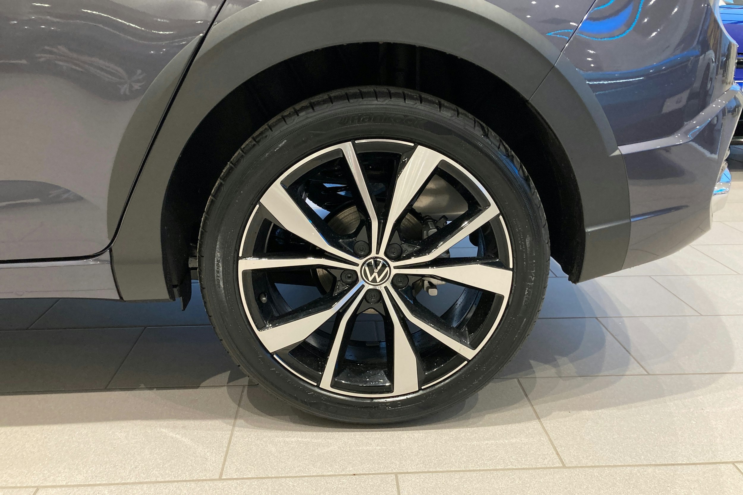 harmaa Volkswagen Taigo 2026 kuva 10.