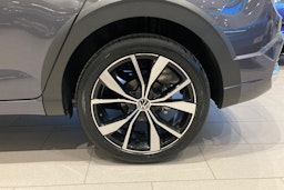 harmaa Volkswagen Taigo 2026 kuva 10.