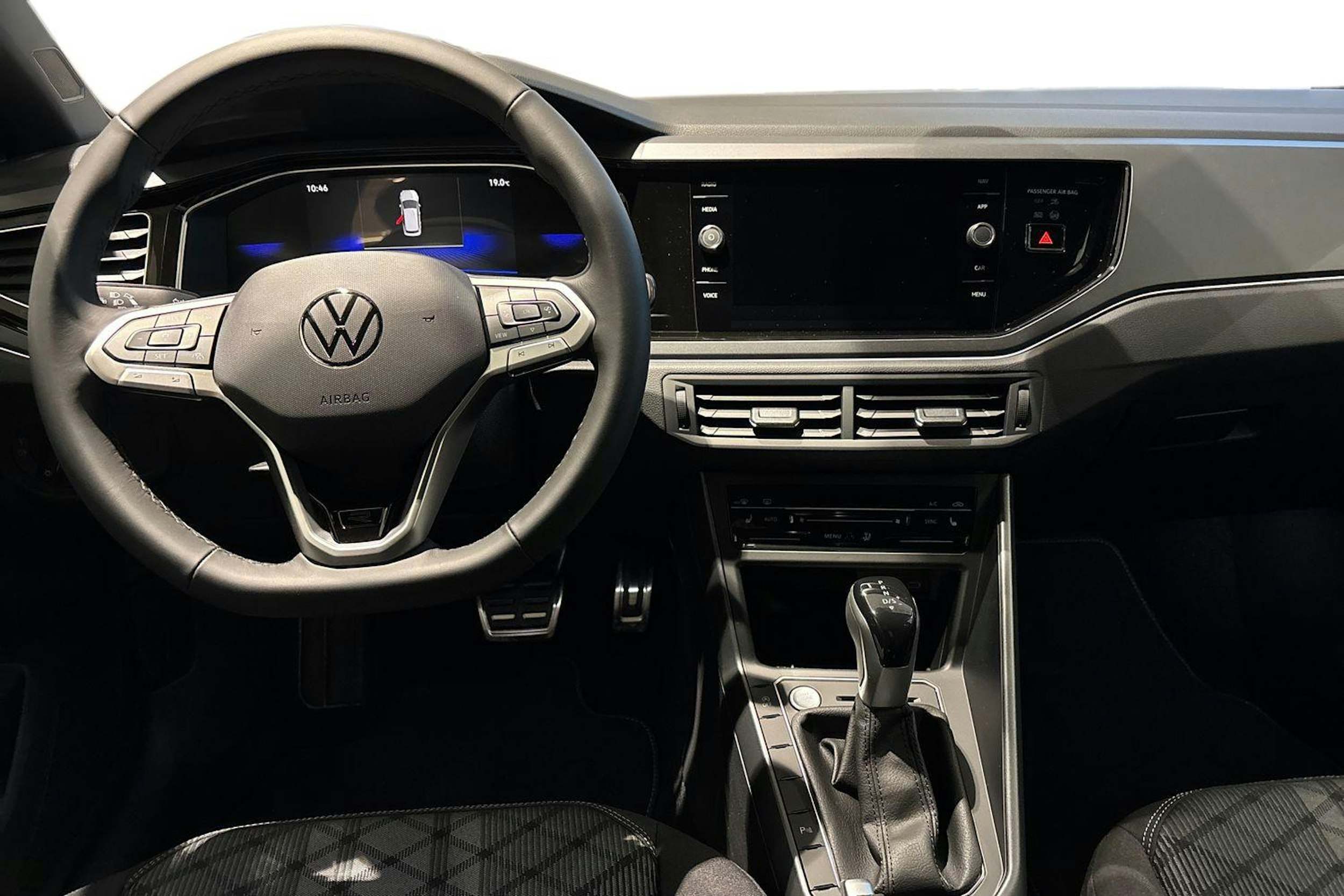 harmaa Volkswagen Taigo 2026 kuva 7.