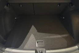 harmaa Volkswagen Taigo 2025 kuva 13.