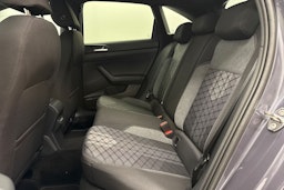 met. harmaa Volkswagen Taigo 2026 kuva 9.