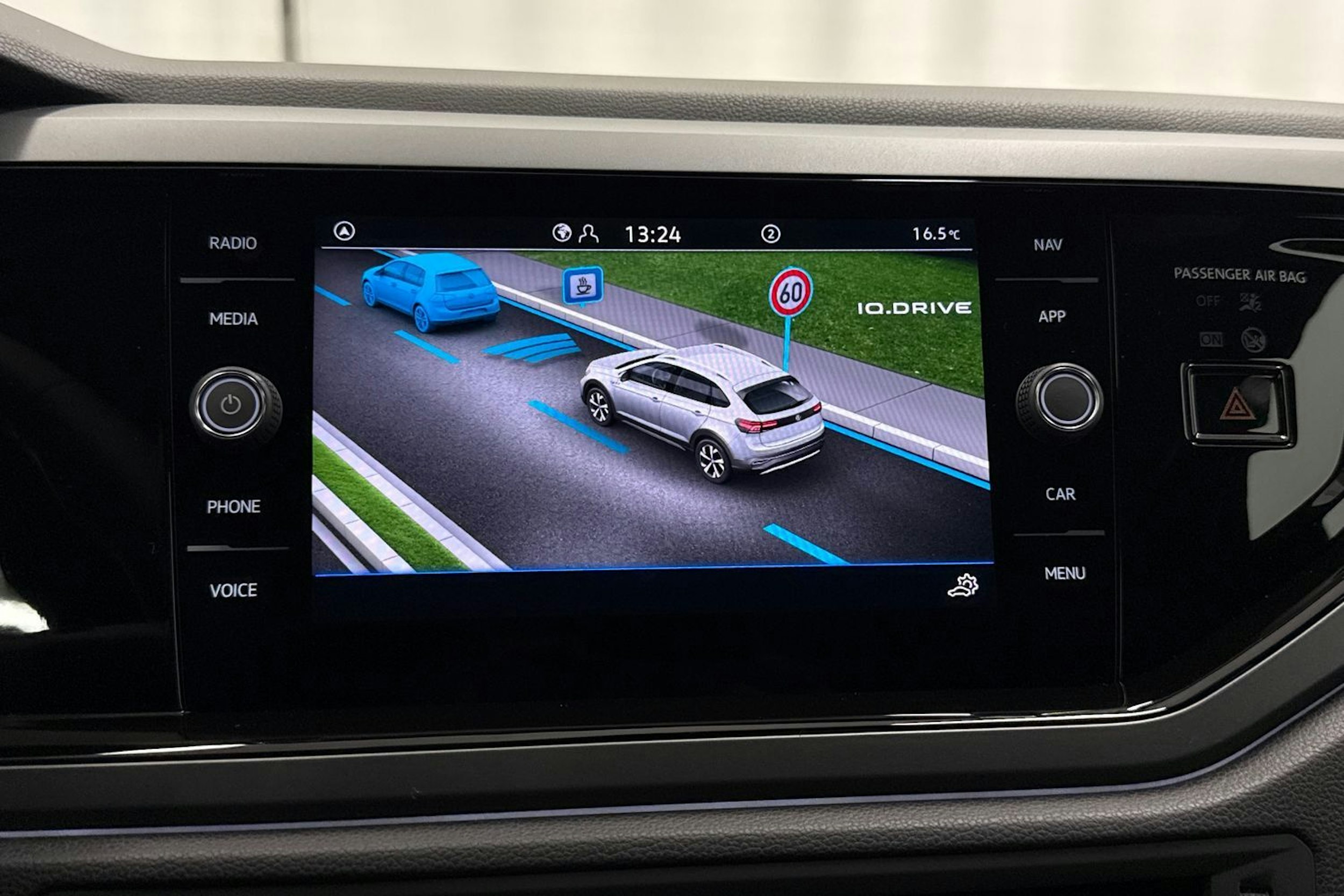 met. harmaa Volkswagen Taigo 2026 kuva 21.