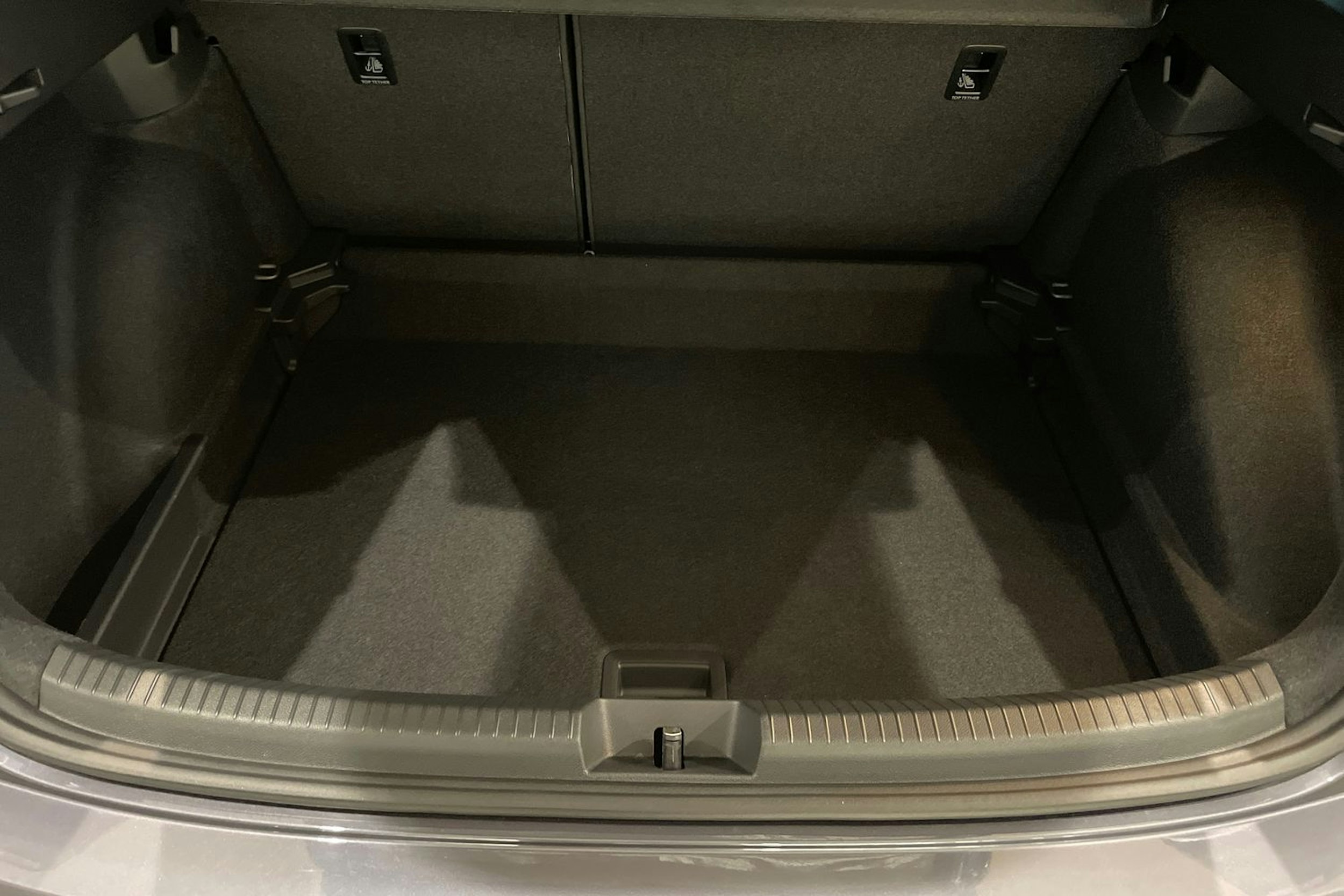 harmaa Volkswagen Taigo 2026 kuva 14.