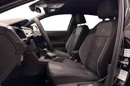 met. musta Volkswagen Taigo 2026 kuva 8.