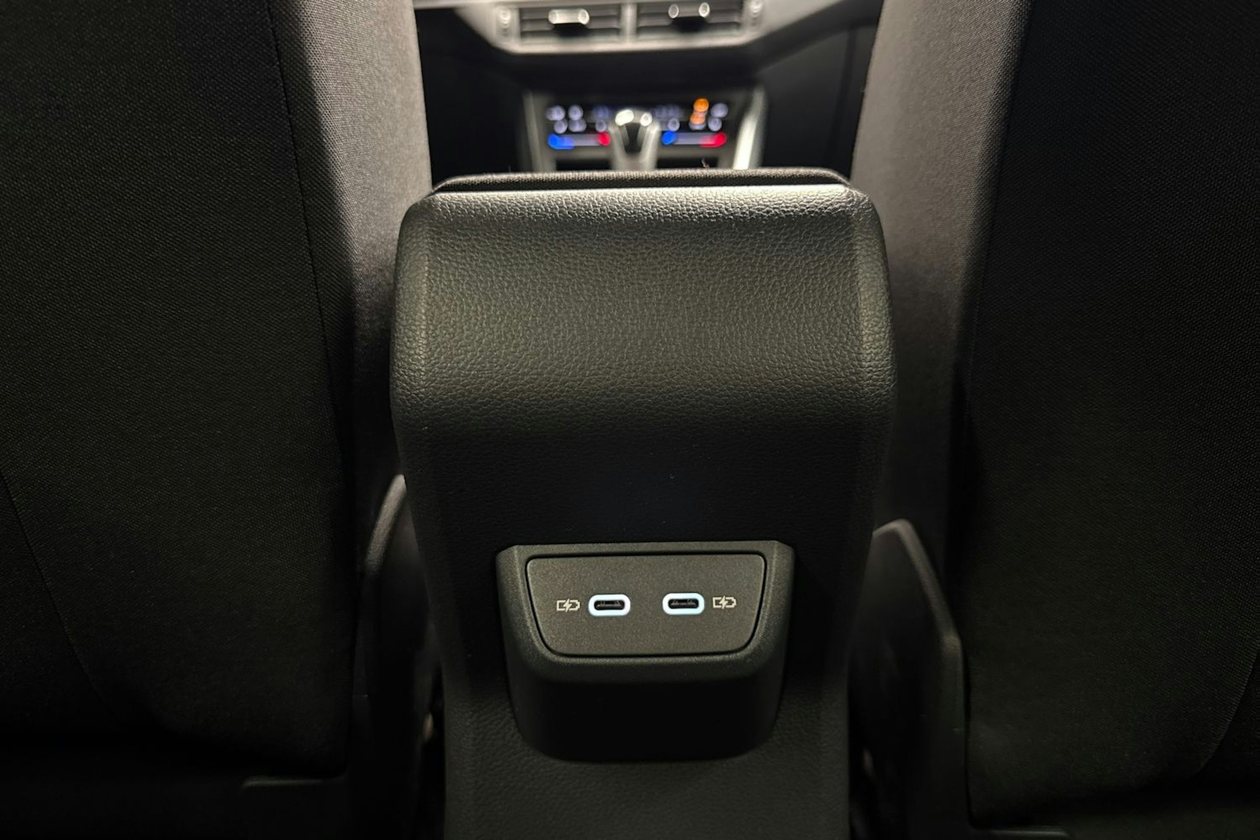 met. musta Volkswagen Taigo 2026 kuva 12.