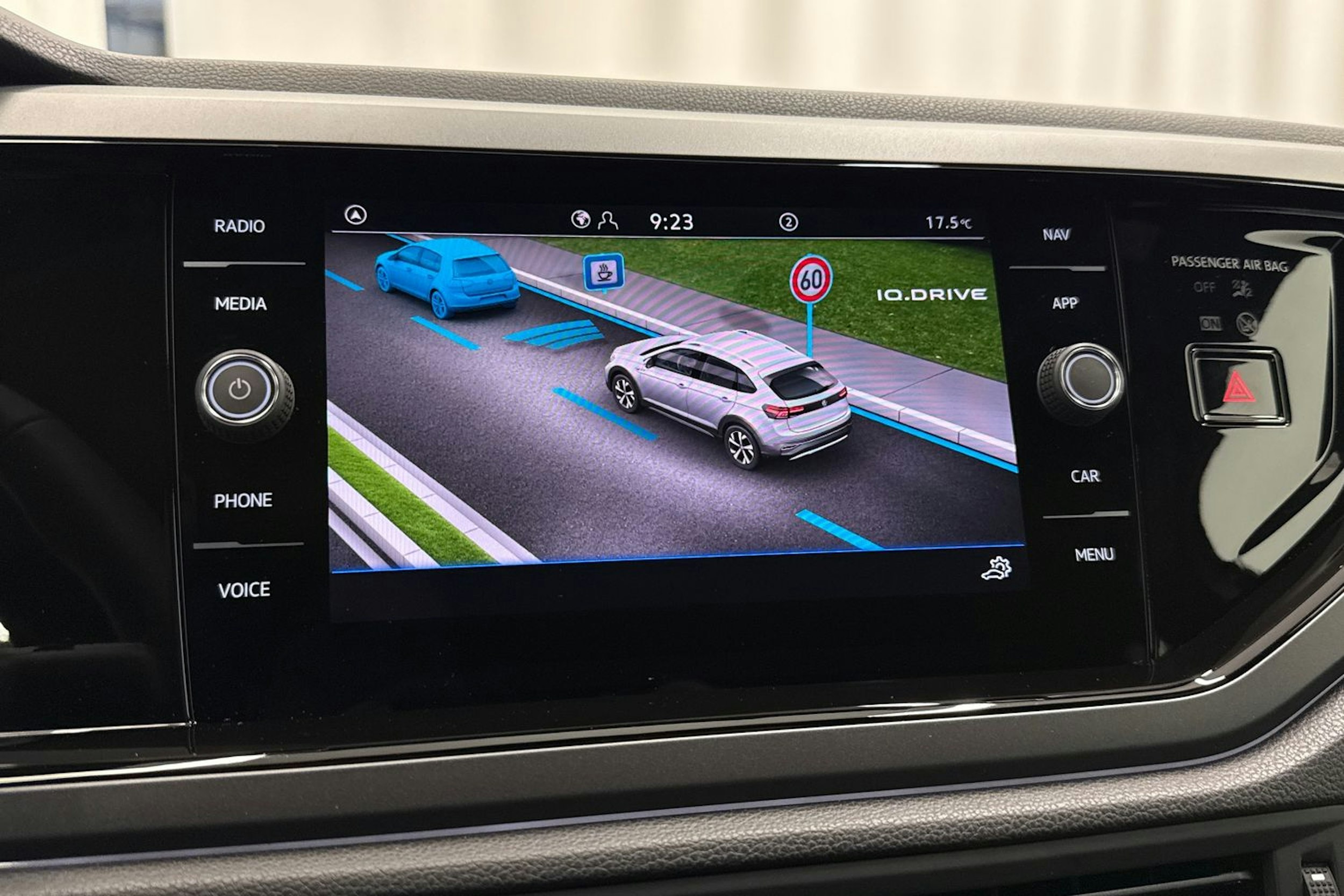 met. musta Volkswagen Taigo 2026 kuva 24.