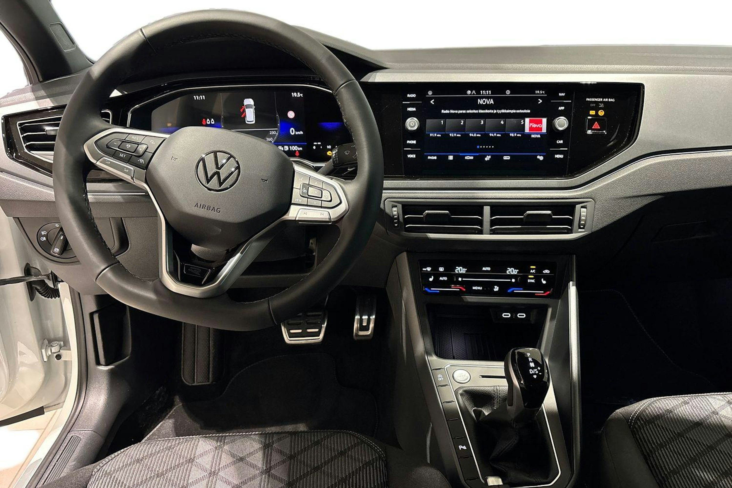 valkoinen Volkswagen Taigo 2026 kuva 7.