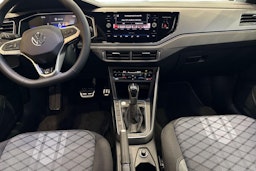 punainen Volkswagen Taigo 2026 kuva 7.