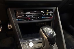 punainen Volkswagen Taigo 2026 kuva 14.