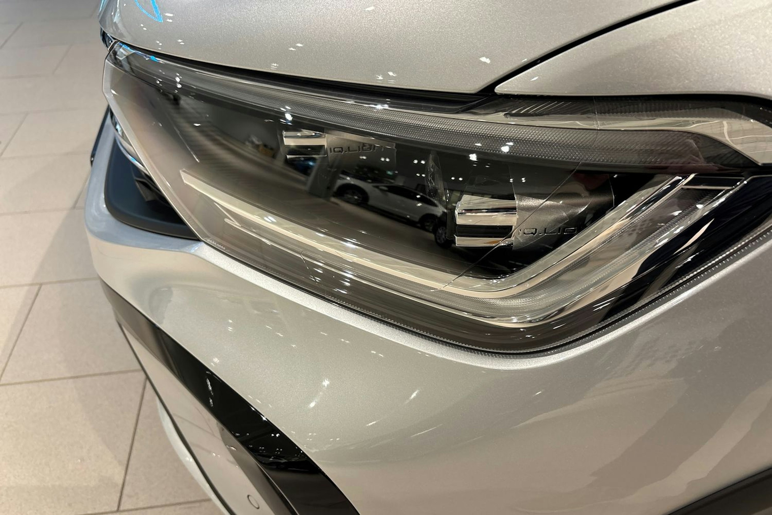 harmaa Volkswagen Taigo 2026 kuva 11.