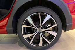 met. punainen Volkswagen Taigo 2026 kuva 11.