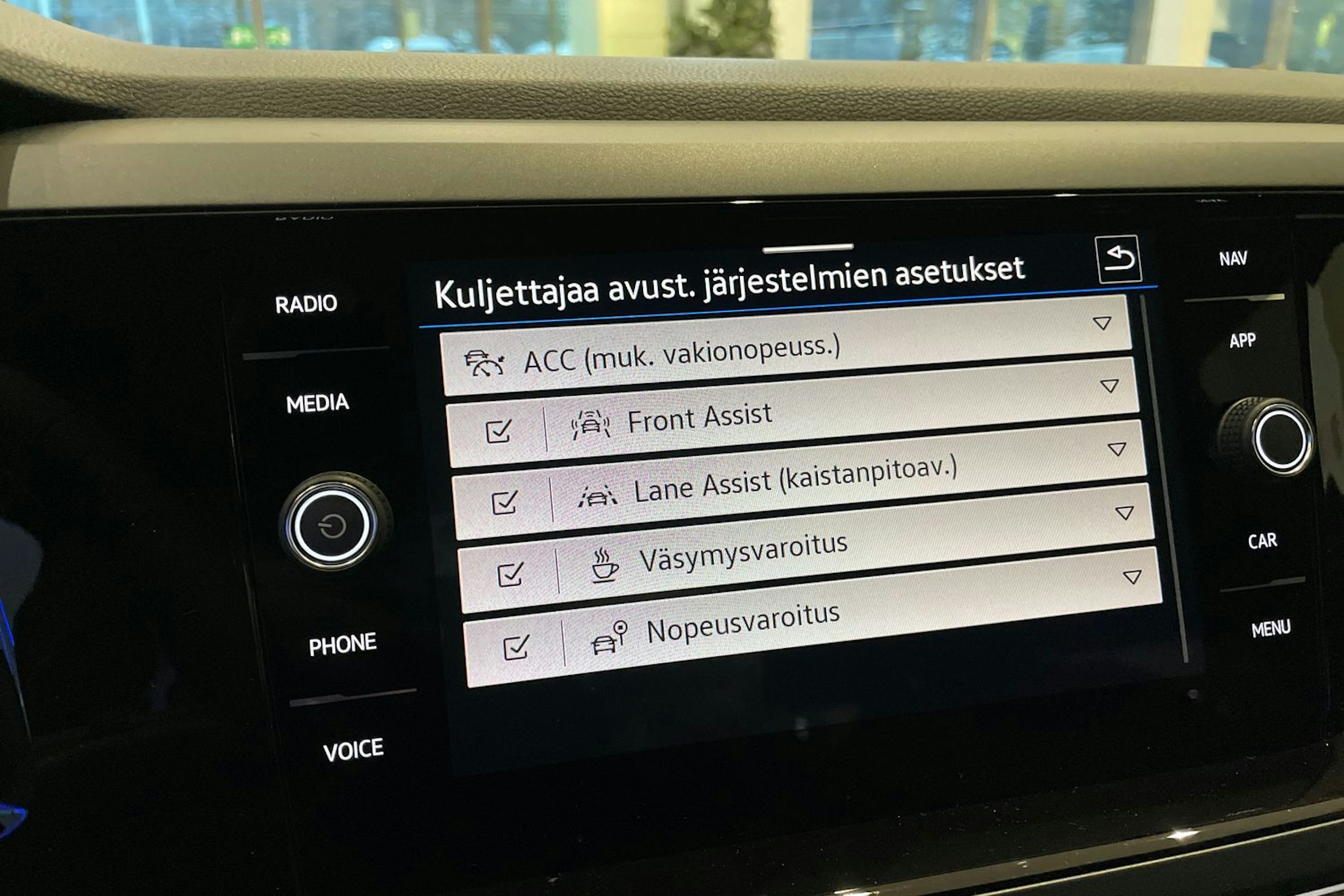 met. punainen Volkswagen Taigo 2026 kuva 12.