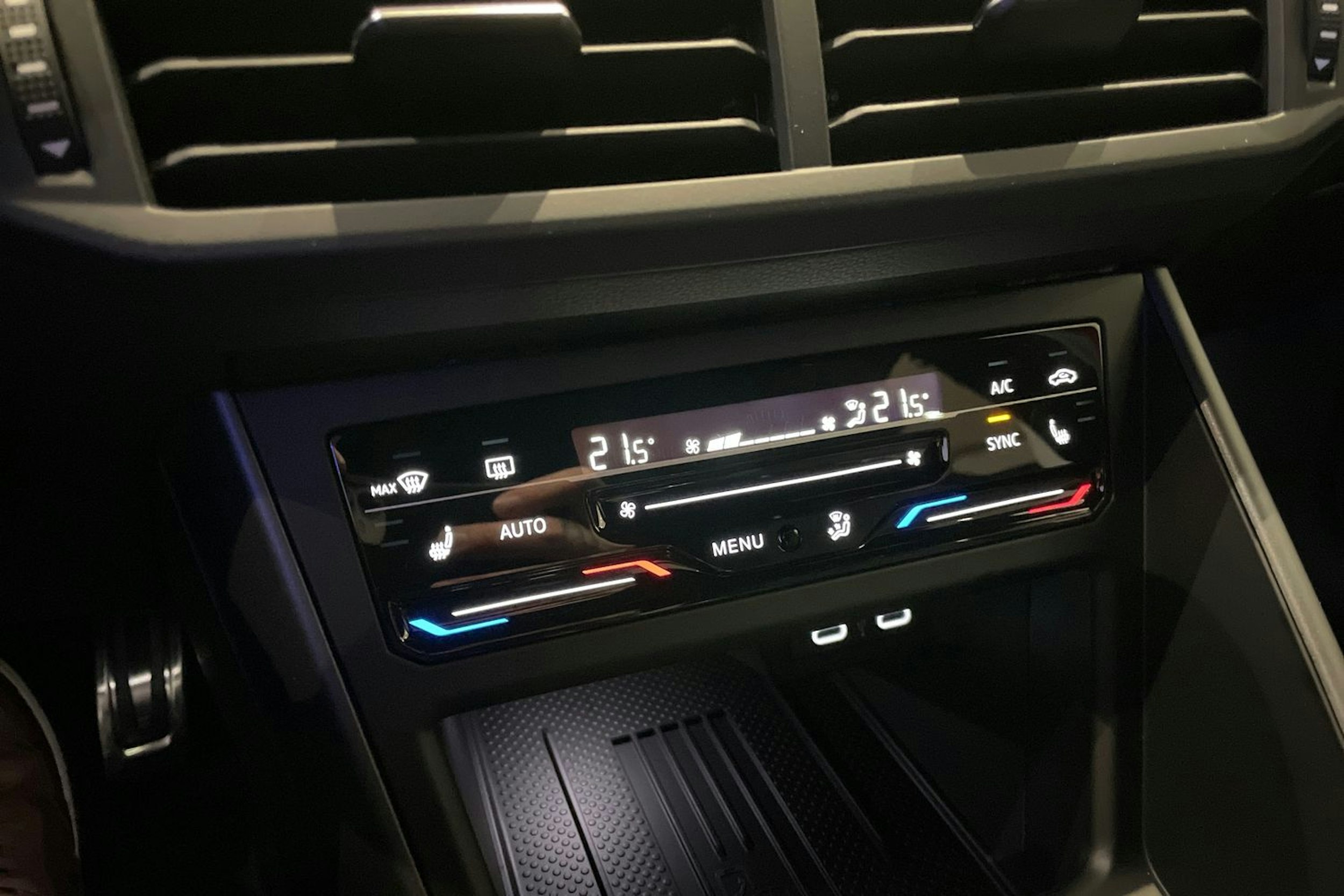 met. punainen Volkswagen Taigo 2026 kuva 15.