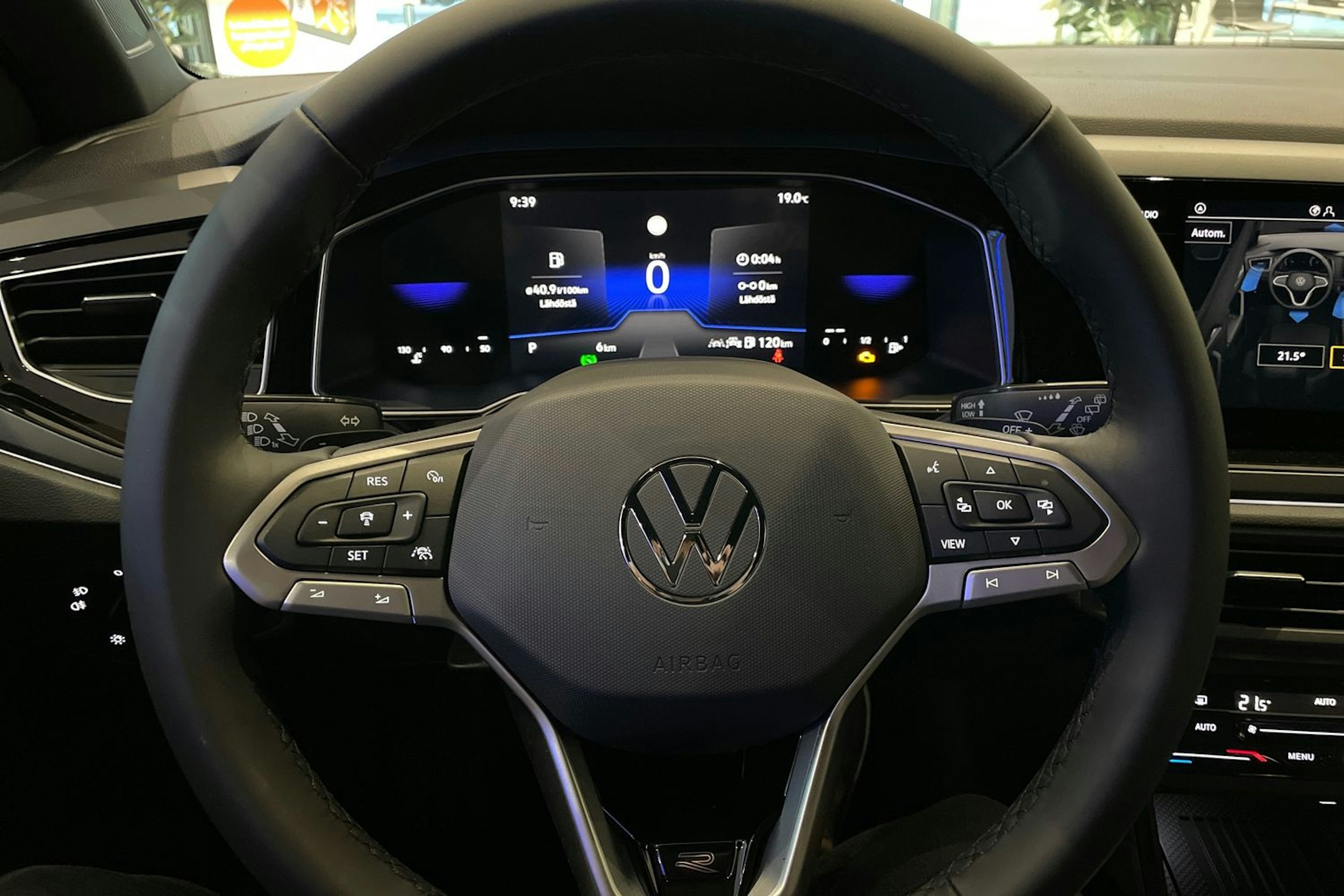 met. punainen Volkswagen Taigo 2026 kuva 16.