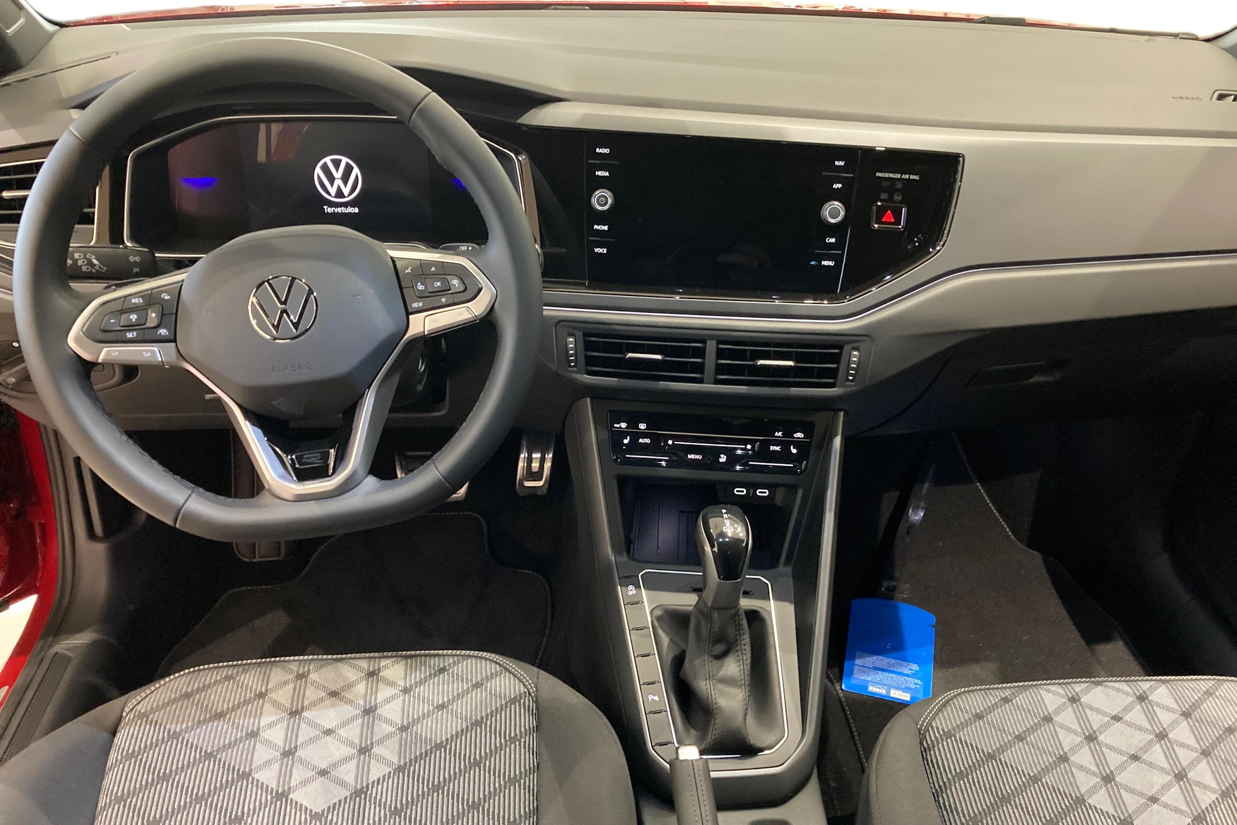 punainen Volkswagen Taigo 2026 kuva 7.