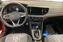 punainen Volkswagen Taigo 2026 kuva 7.