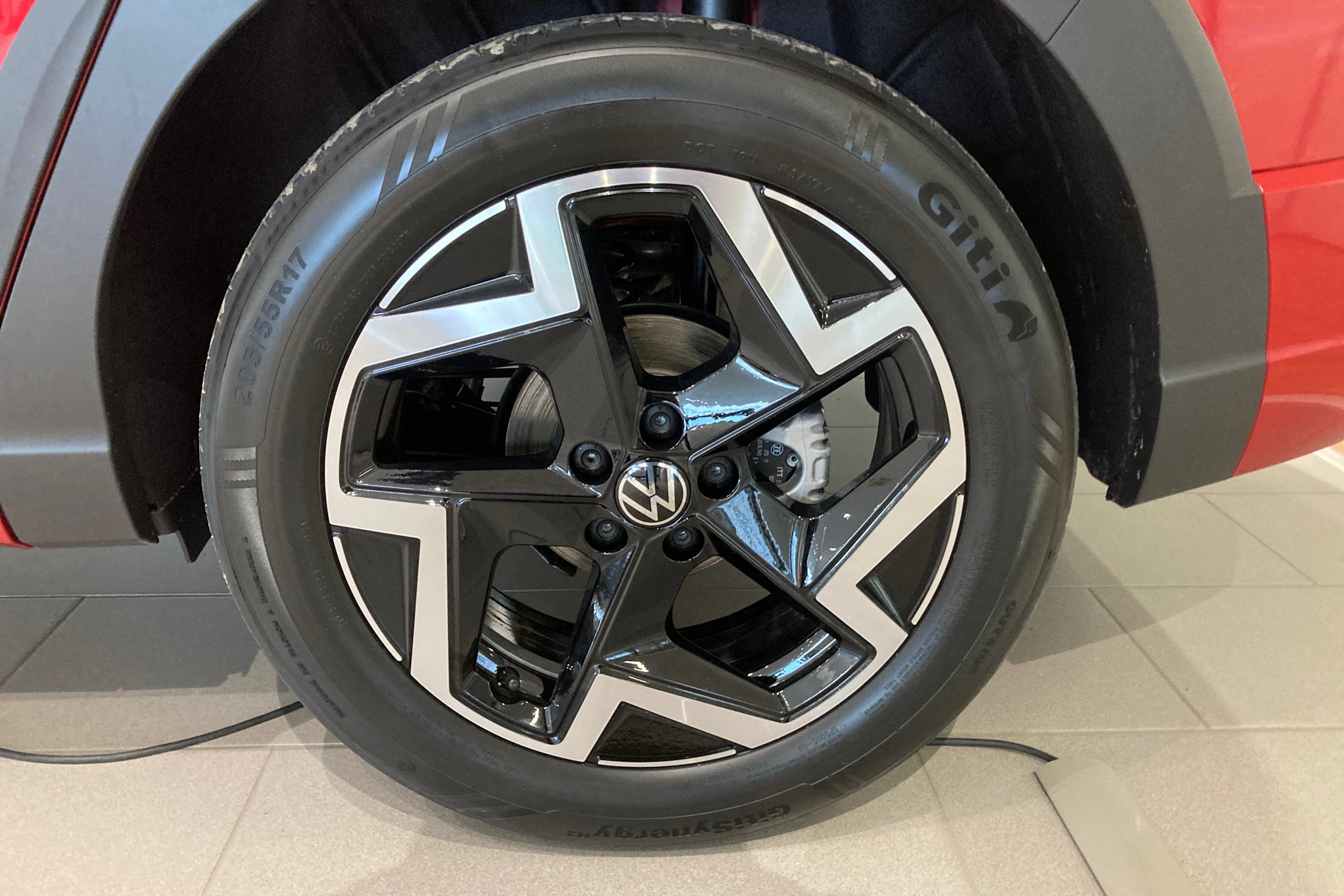 punainen Volkswagen Taigo 2026 kuva 10.