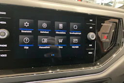 punainen Volkswagen Taigo 2026 kuva 16.