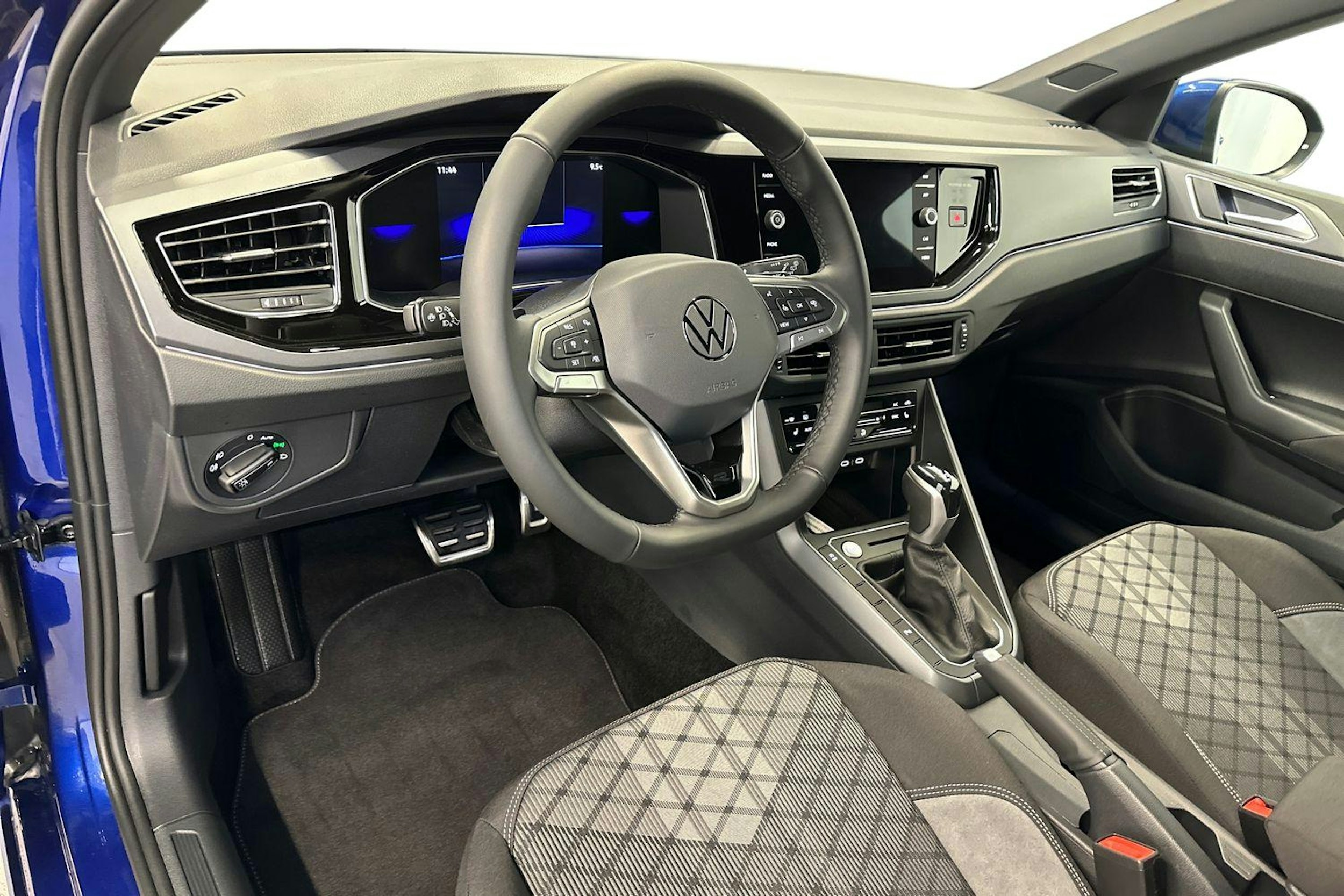 sininen Volkswagen Taigo 2026 kuva 6.