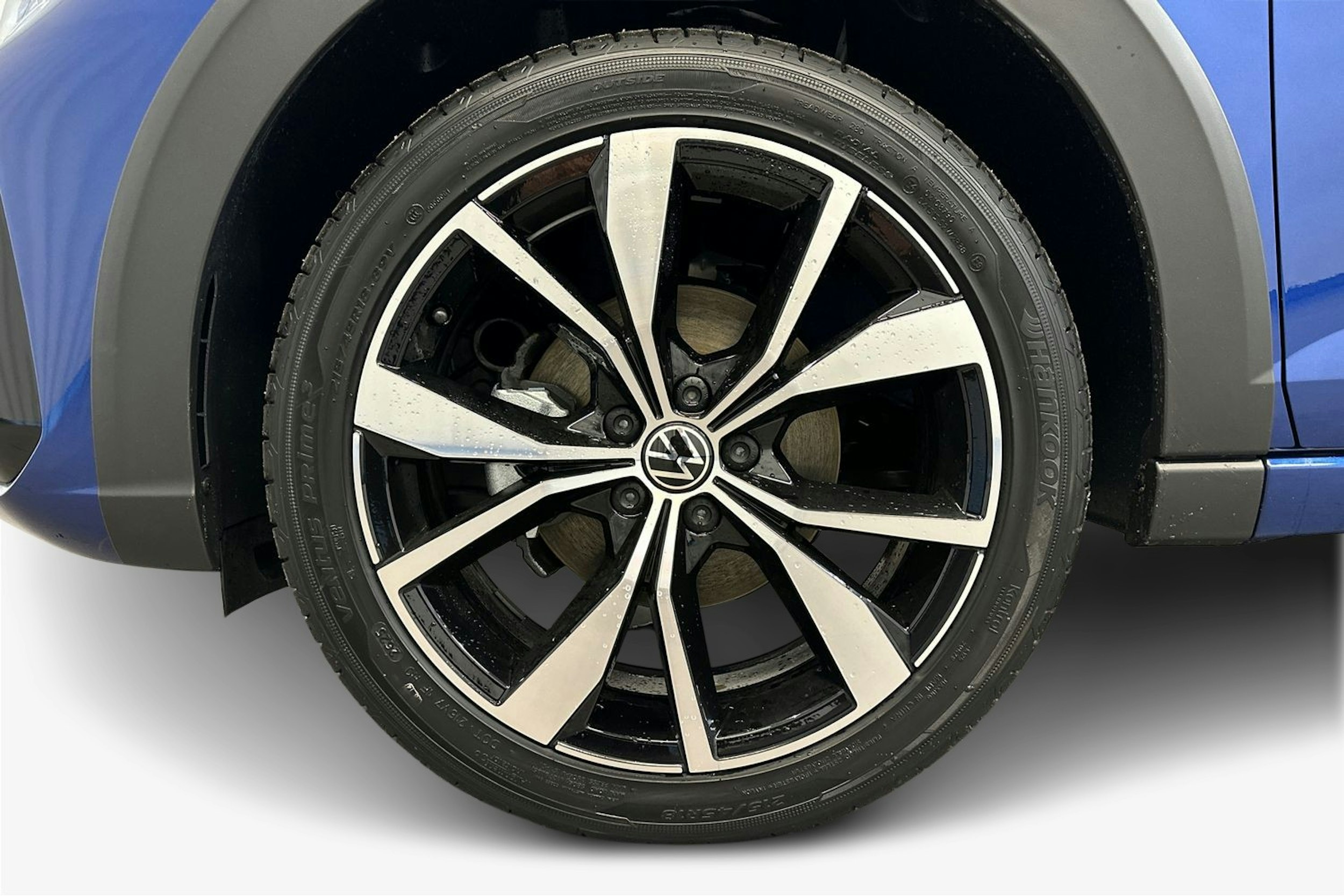 sininen Volkswagen Taigo 2026 kuva 9.