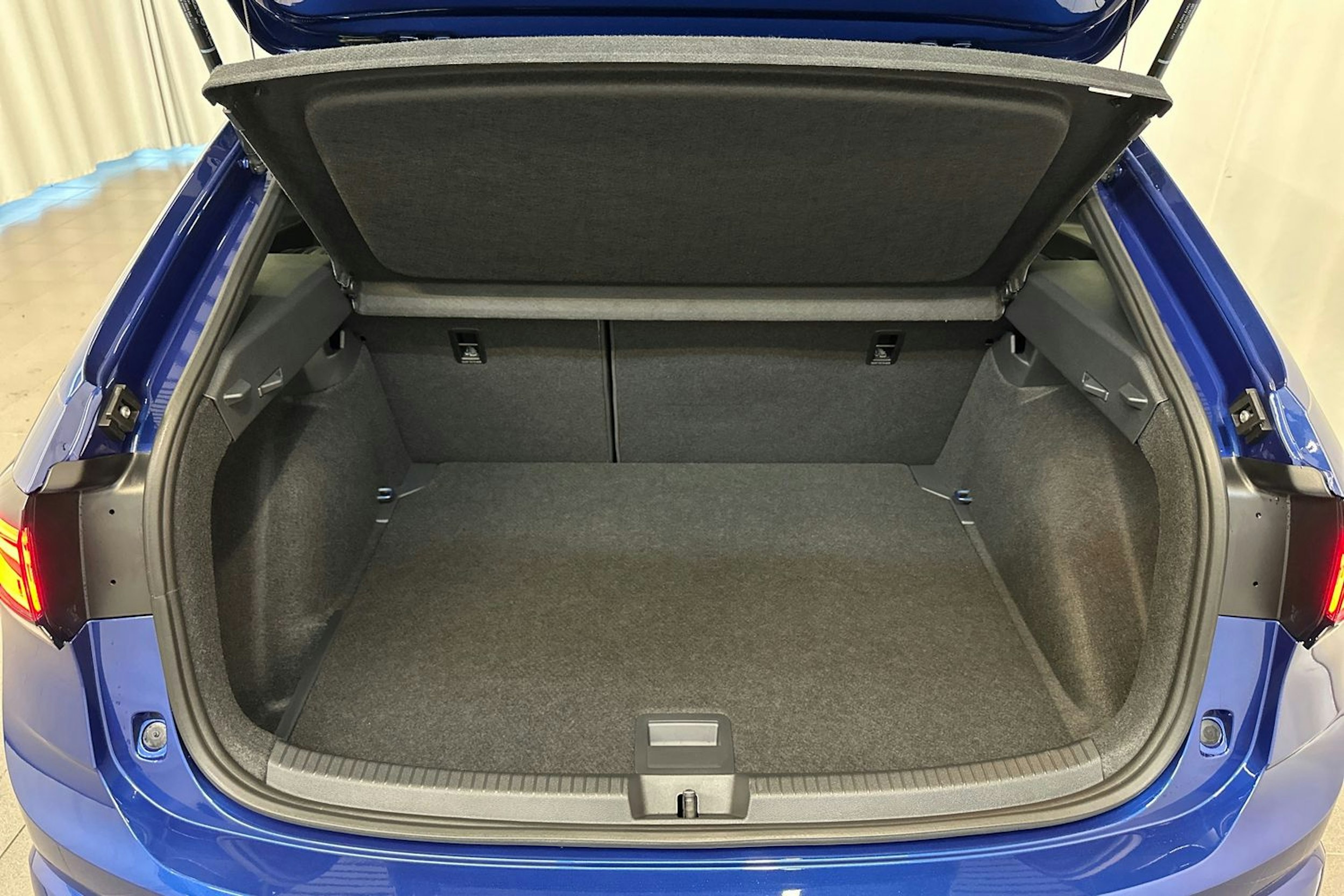 sininen Volkswagen Taigo 2026 kuva 11.