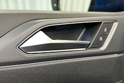 sininen Volkswagen Taigo 2026 kuva 14.