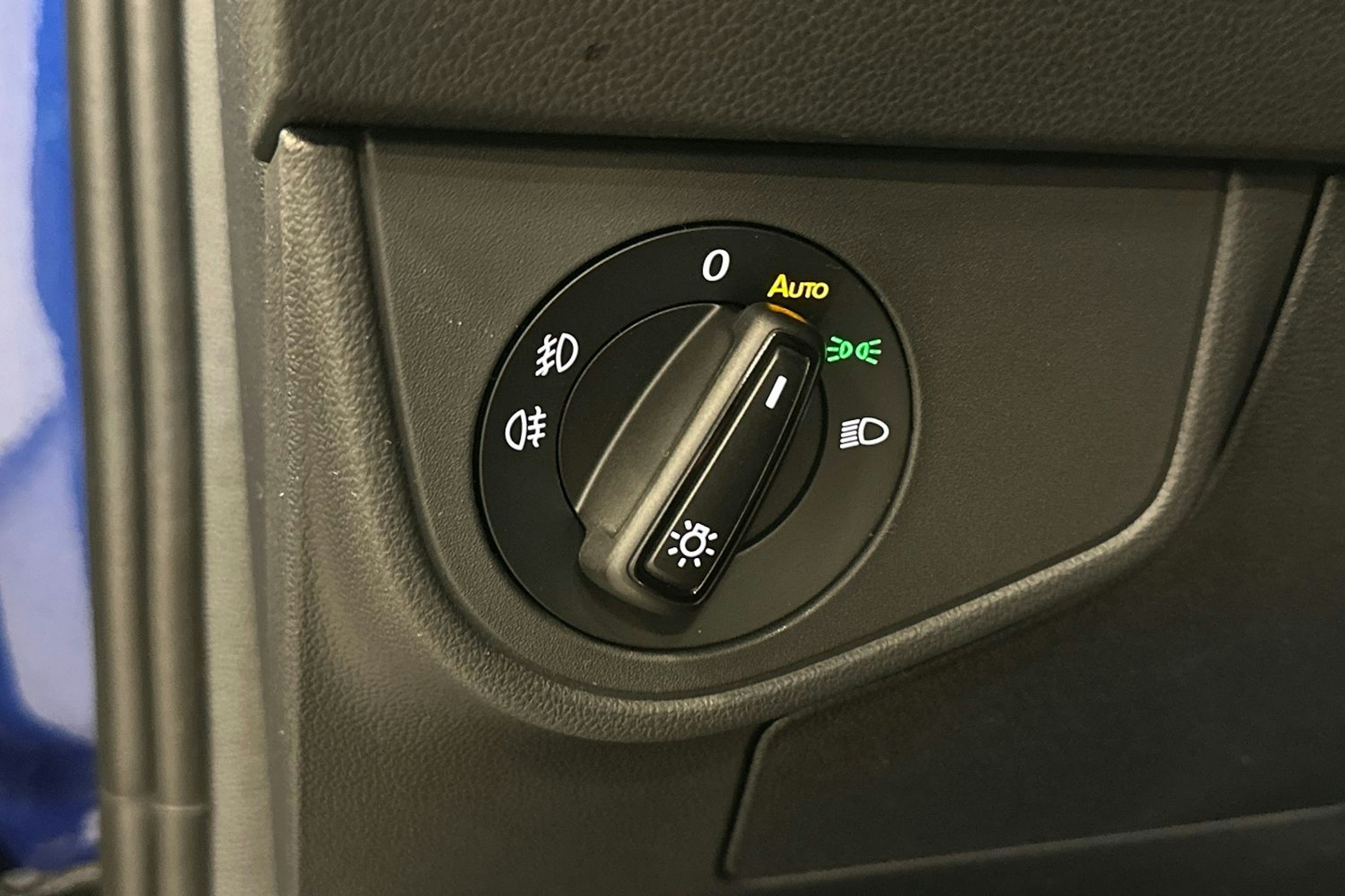 sininen Volkswagen Taigo 2026 kuva 15.