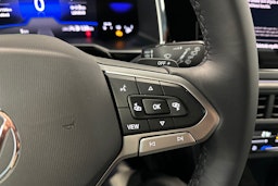 sininen Volkswagen Taigo 2026 kuva 17.