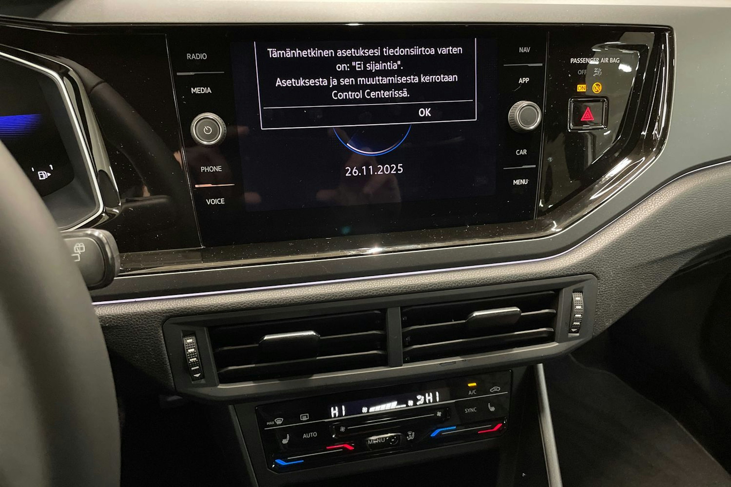 harmaa Volkswagen Taigo 2026 kuva 12.